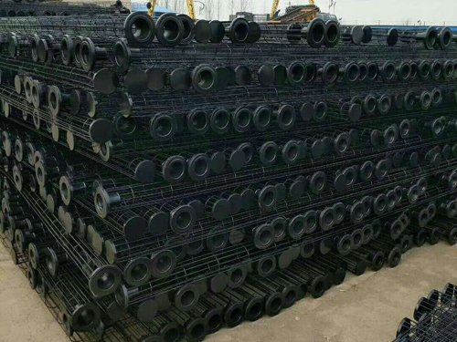 Plastic spray dust removal frame