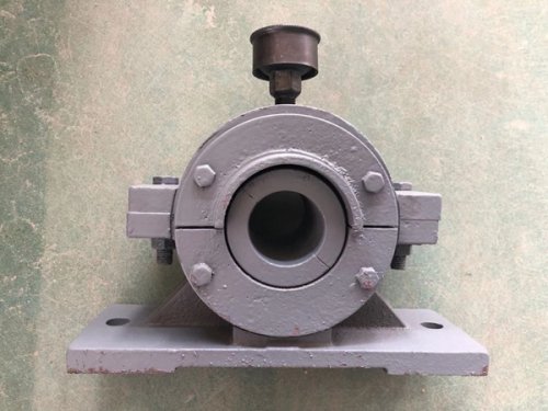 Oil cup bearing
